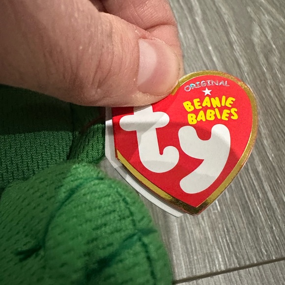 Brand new Hulk ty beanie baby. - Picture 4 of 6